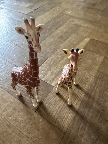 Schleich giraffe figures - schleich,