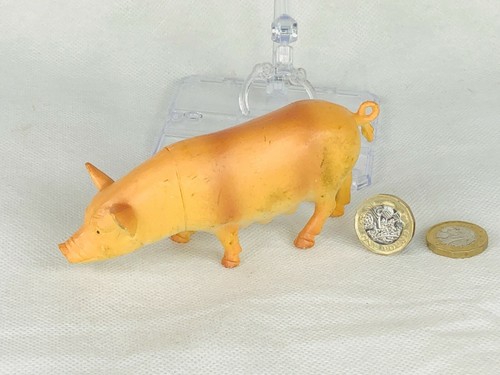 Pig toy animal - toy, wildlife