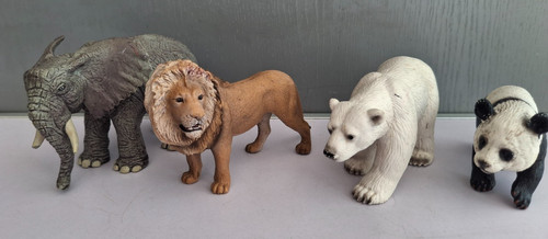 Schleich toy zoo - zoo, wildlife