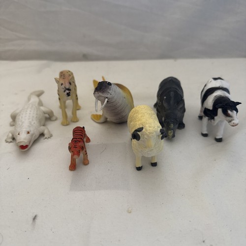 Animal figures collection - figures,