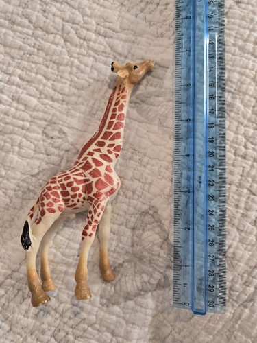 Vintage giraffe role play - vintage?, 7"