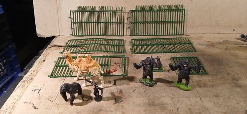 Britains etc plastic zoo - britains,