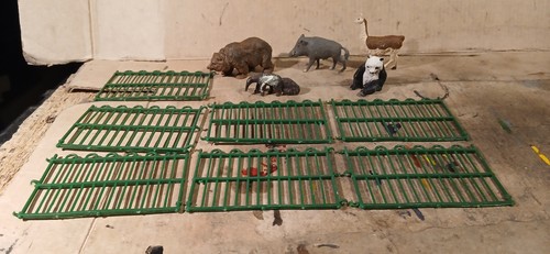 Britains etc plastic - britains, zoo