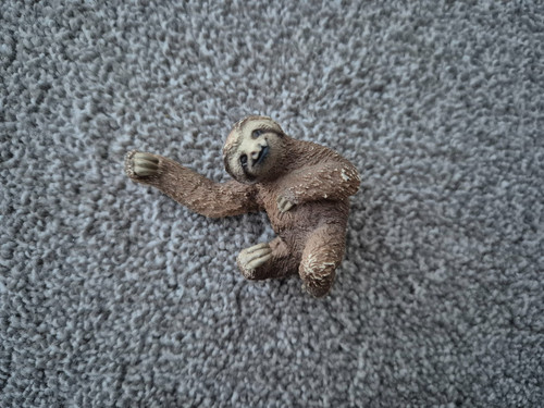 Schleich 2016 toed sloth - 3,