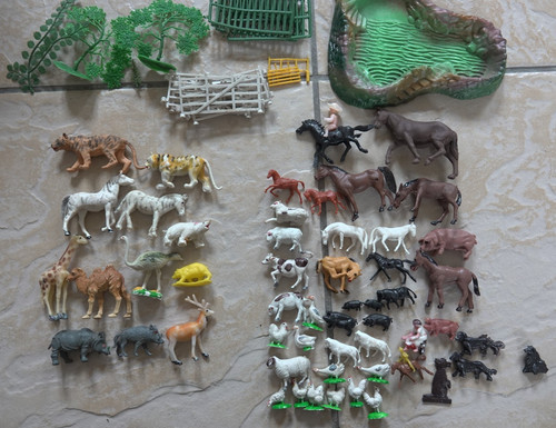 Vintage 1970s farm - farm, zoo