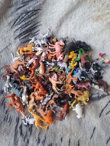 100 miniature safari zoo - miniature,