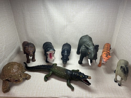 Zoo animals - zoo, figures